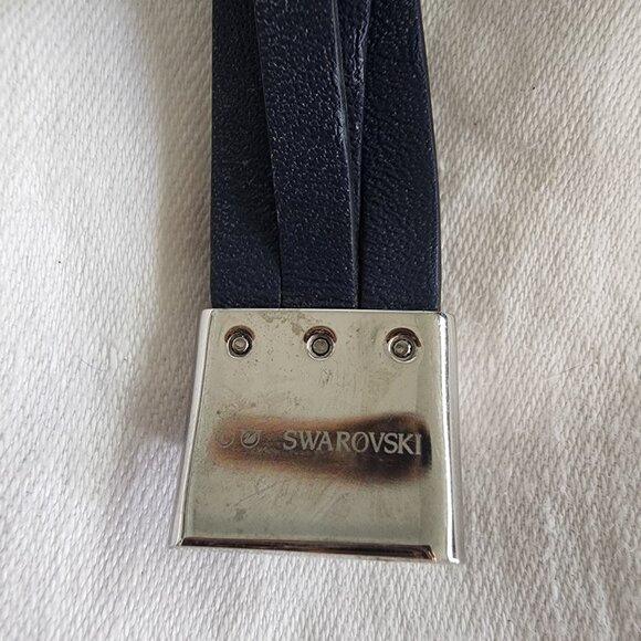 SWAROVSKI CELEB BRACELET WITH SQUARE CRYSTAL NAVY LEATHER STRAPS - Picture 4 of 4